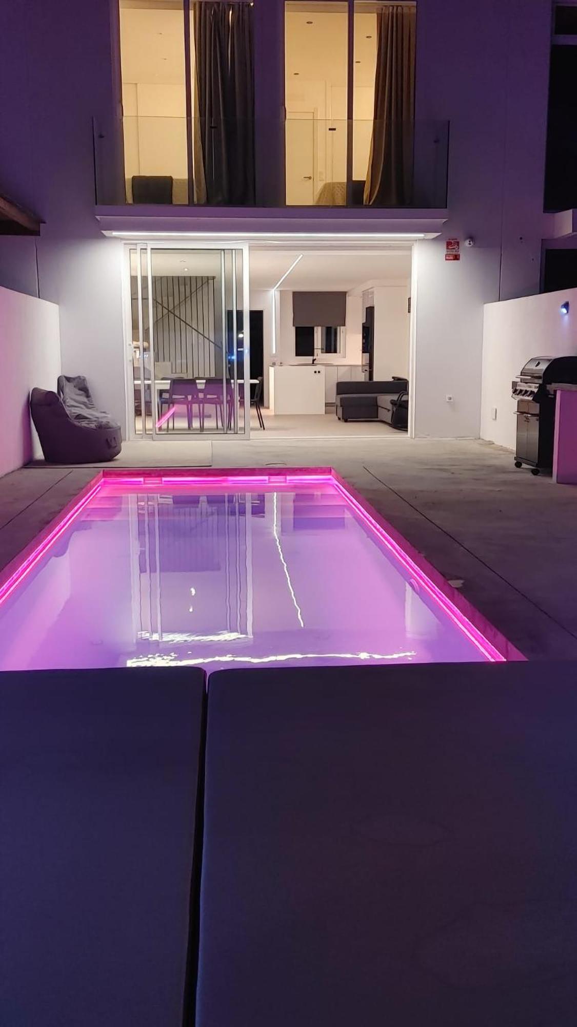 Sun Sea Villa-heated Pool